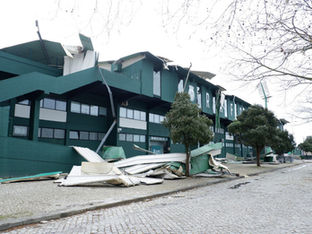 Tempestade Martinho Deixa Feridos e Desalojados em Portugal
