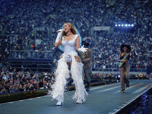 Beyoncé cantando em palco