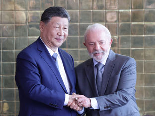 China defende Brasil após tarifas de Trump