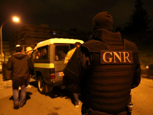 Policiais