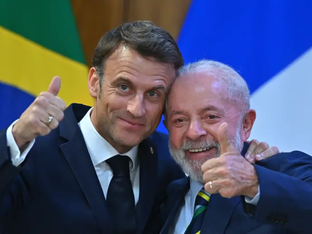 Luiz Inácio Lula da Silva com Emmanuel Macron
