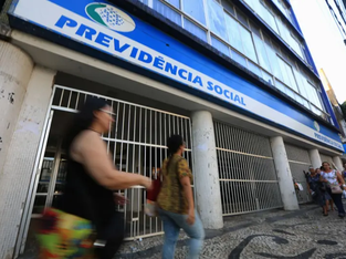 Fachada de prédio da Previdência Social