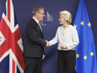 Brexit impulsiona Reino Unido a máximos enquanto UE estagna