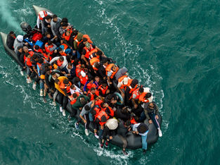 Novo guia do governo britânico recusa cidadania a migrantes ilegais