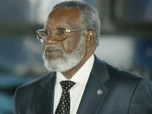 Moçambique decreta luto nacional em homenagem a Sam Nujoma