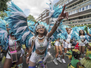 Desfile do Dia das Crianças no Carnaval de Notting Hill