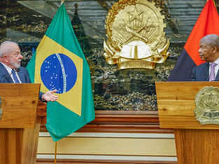 Lula e o presidente angolano João Lourenço durante declaração à imprensa