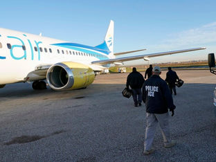 Brasil e Angola lideram lista de deportados dos EUA em 2024