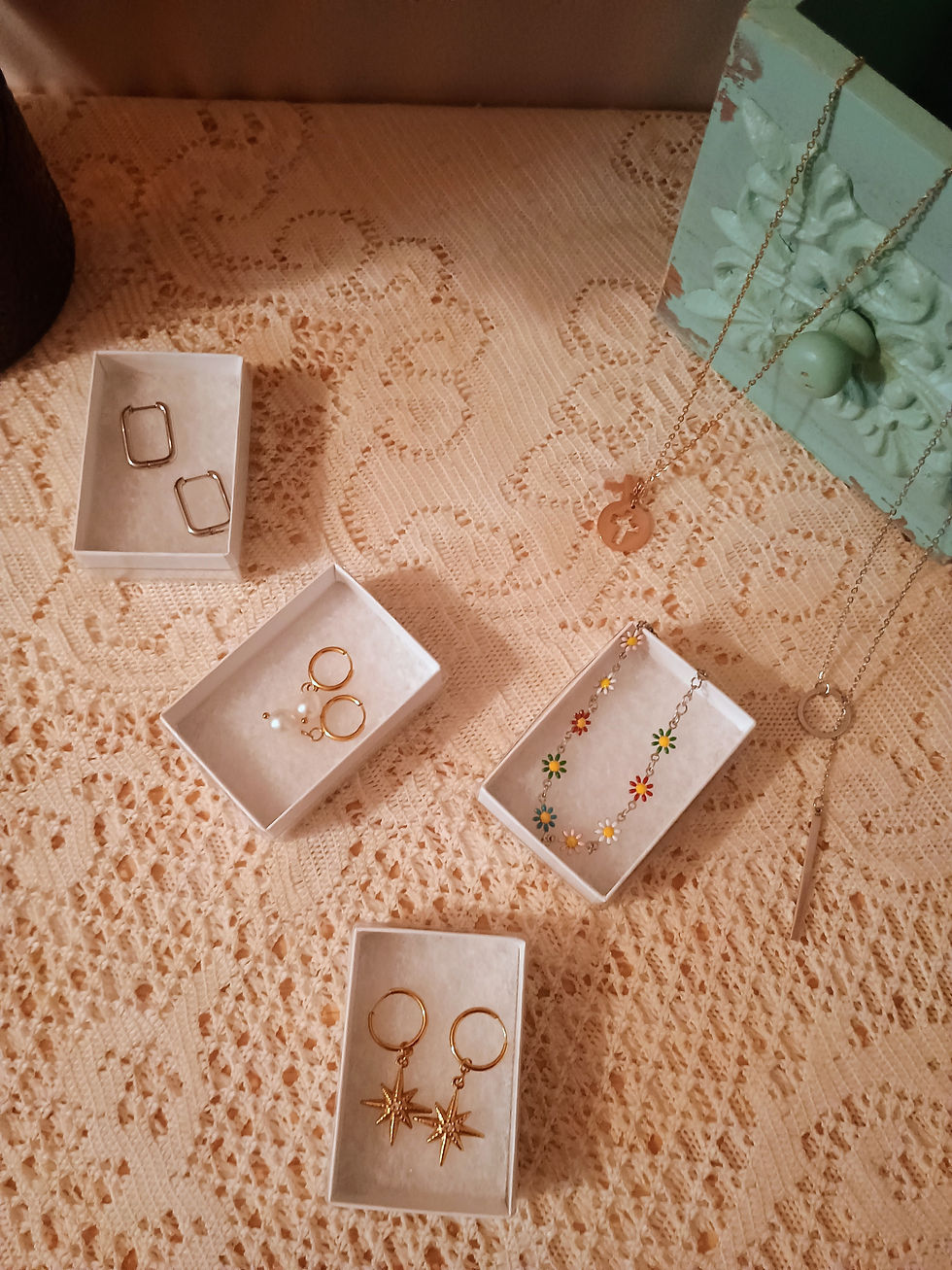 Imej kecil: Pearl earrings 
