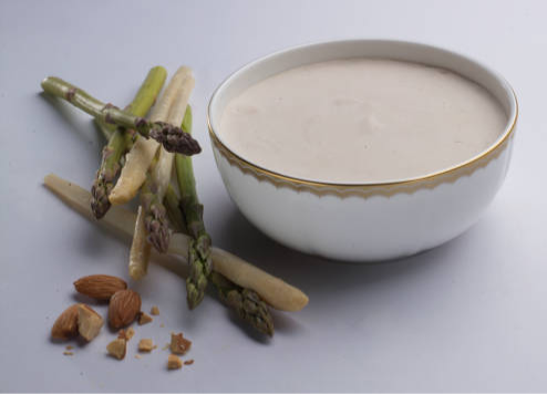 Velouté d'asperges blanches au poivre de Timut