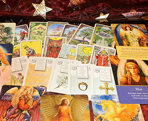oracle-cards-242767_1920.jpg