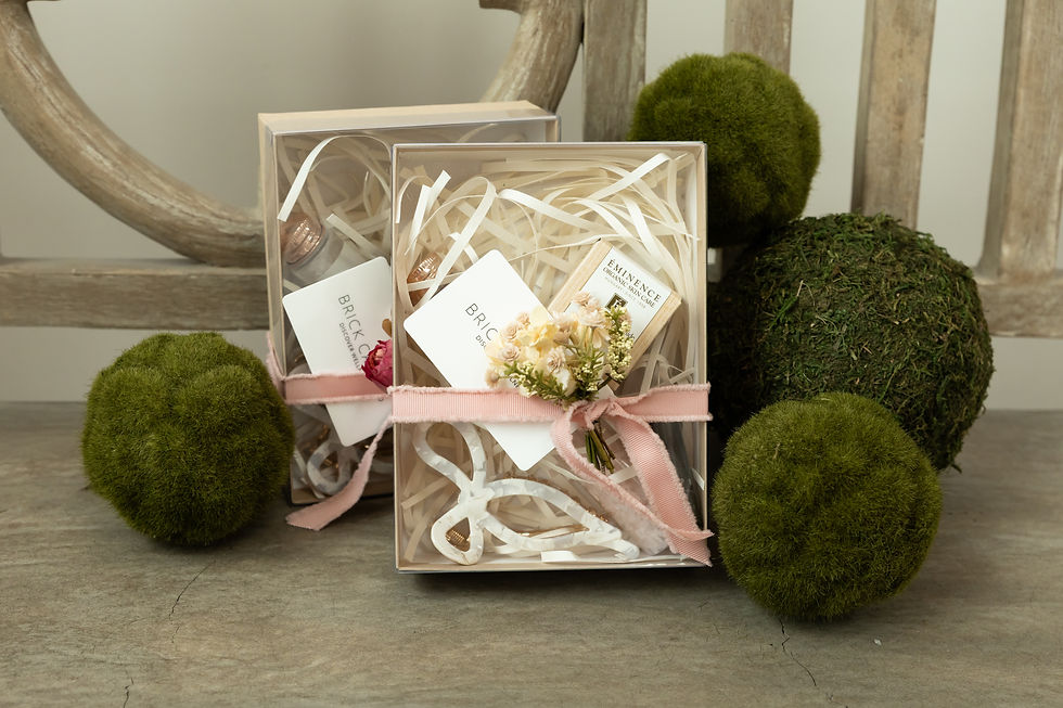 Mother's Day Gift Box 2026 Brick Canvas
