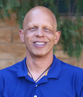 Mark head shot.jpg