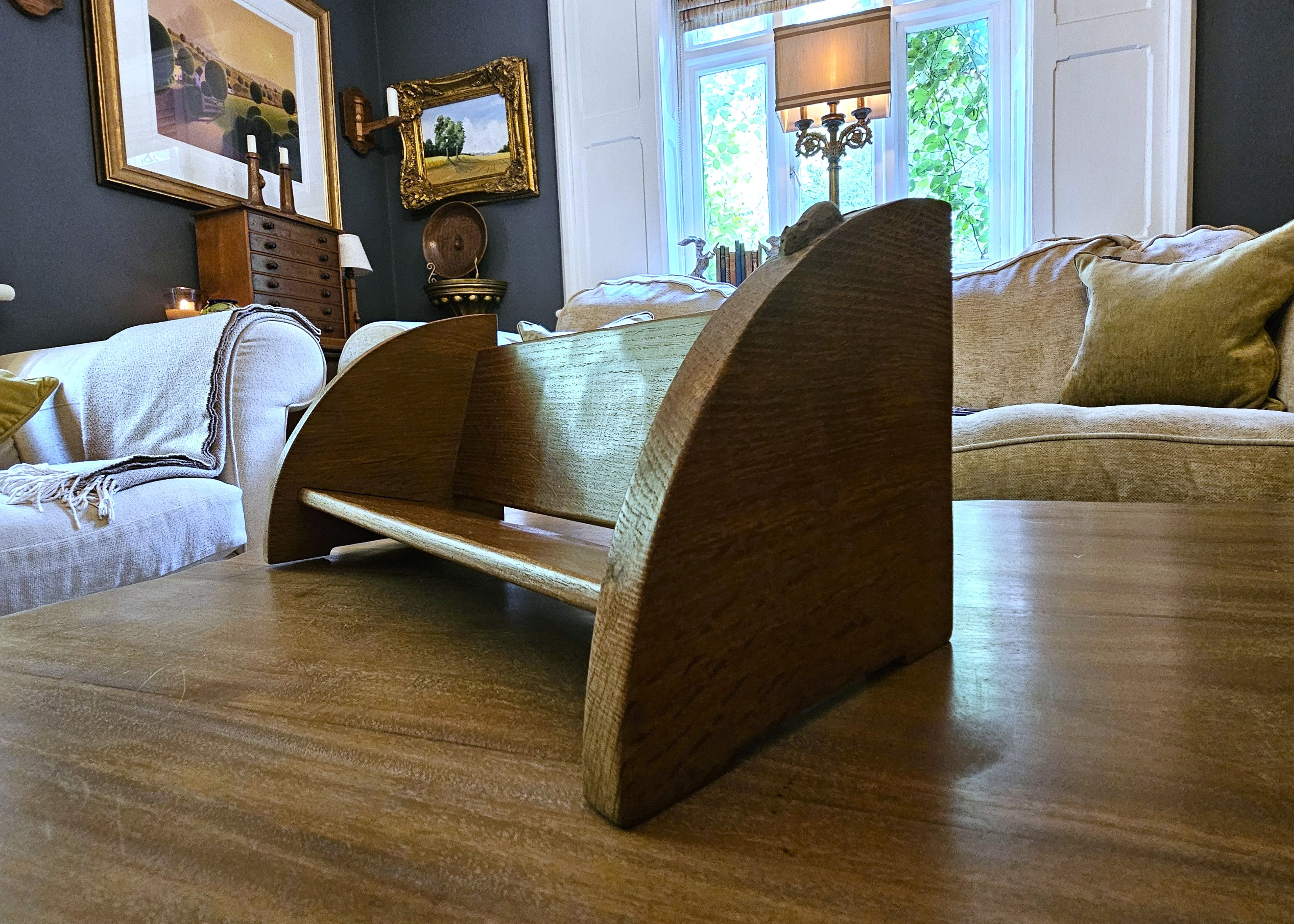 Vintage Robert 'Mouseman' Thompson Book Trough. Circa 1960s