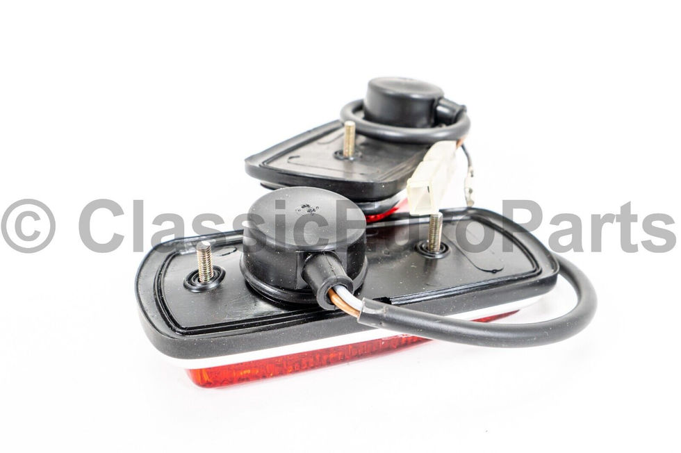 BMW E3 / E6 / E9 / E10 GLOWING REAR RED SIDE MARKER LIGHT