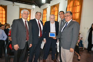 Homenaje a profesionales en vísperas
del “Día Internacional del Médico”