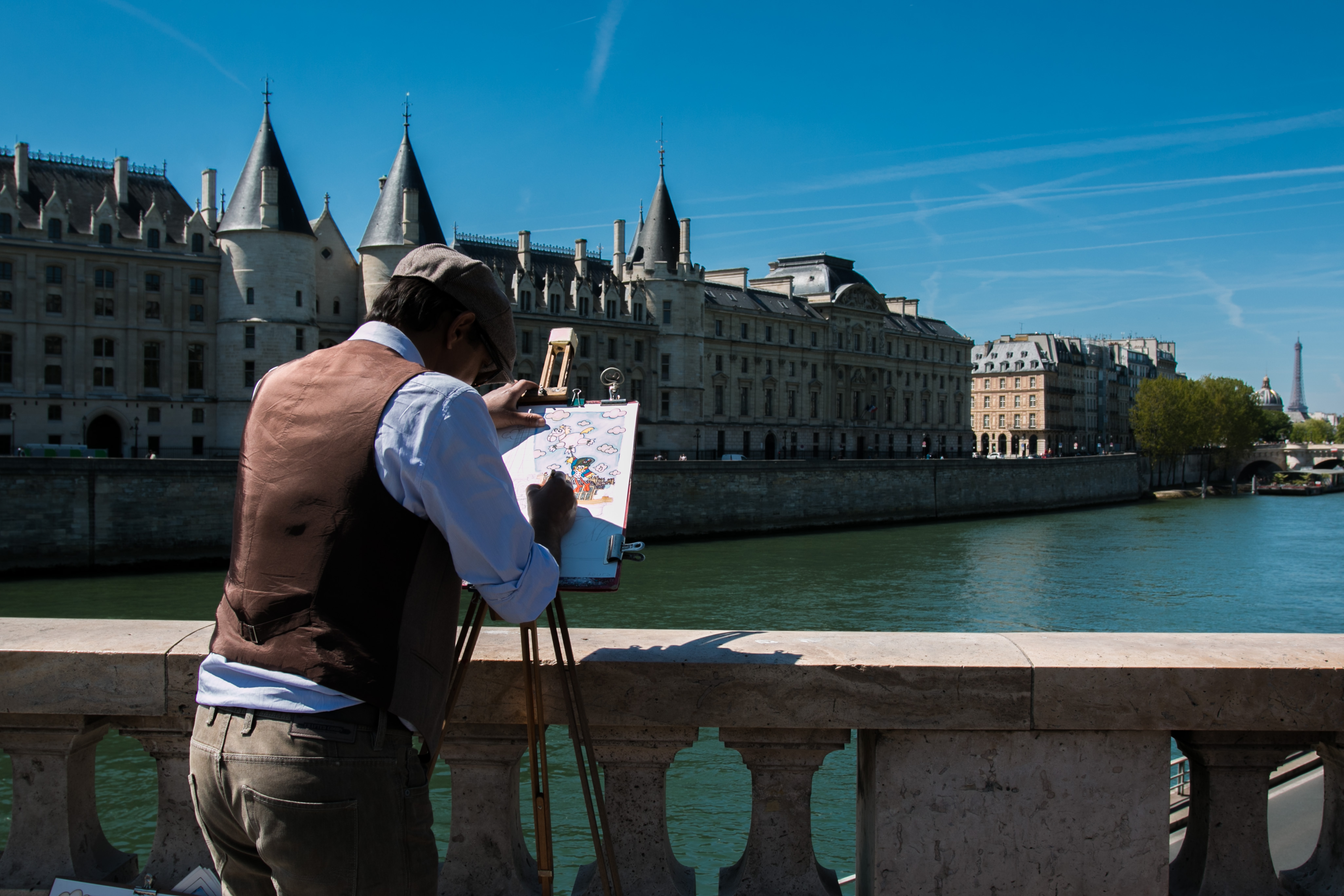 Artist on the Bridge, Paris