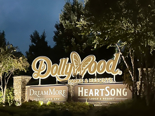 One year ago, I found myself standing right here at the entrance to HeartSong Lodge & Resort at Dollywood. At the time, I was simply excited for a fun trip and a little getaway. I had no idea that this photo would eventually bring back so many thoughts about Dolly, beauty, confidence, and embracing exactly who you are.