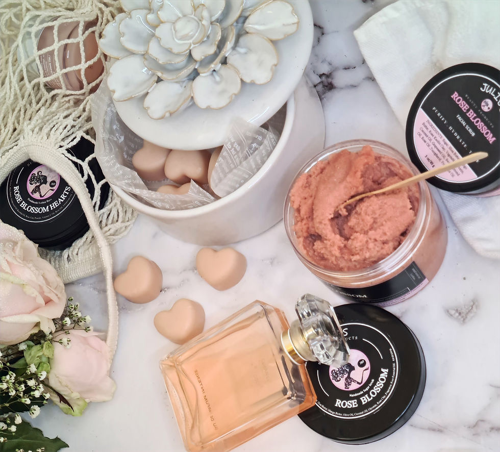 Thumbnail: Rose Blossom Hearts Mini Lotion Bars