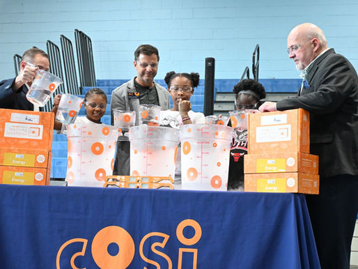 Gladden Community House hosts the COSI Connects Learning Lunchbox Distribution!Â
