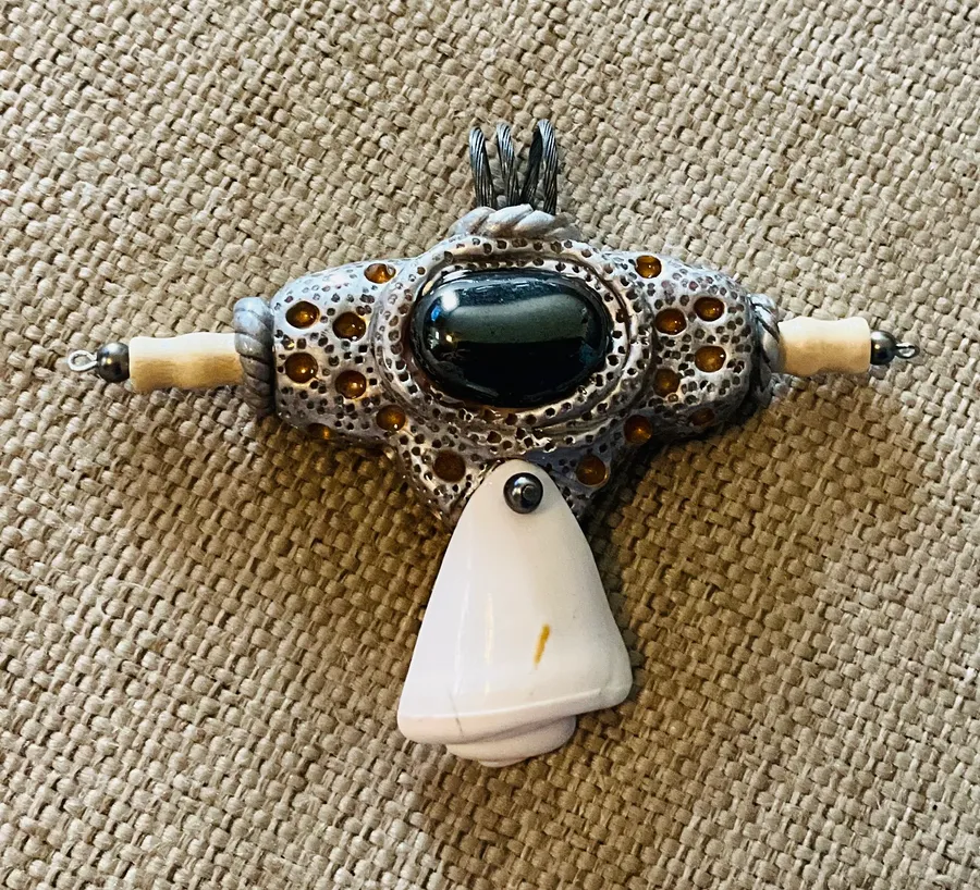 Hematite & Seashell Amulet pendant — photo 2