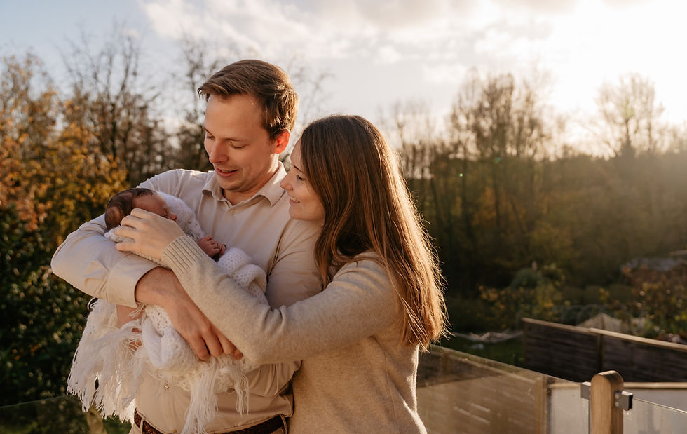 Happy family, happy baby, happy mom, baby, bevallingsverlof, zwangerschapsverlof, mamablog