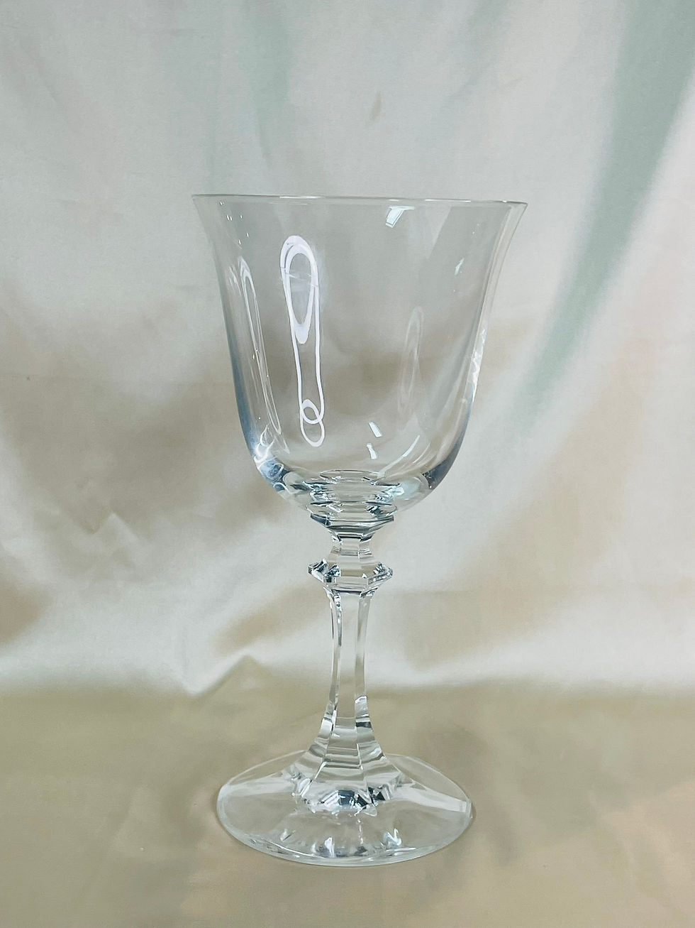 Thumbnail: Clear & Crystal Glasses