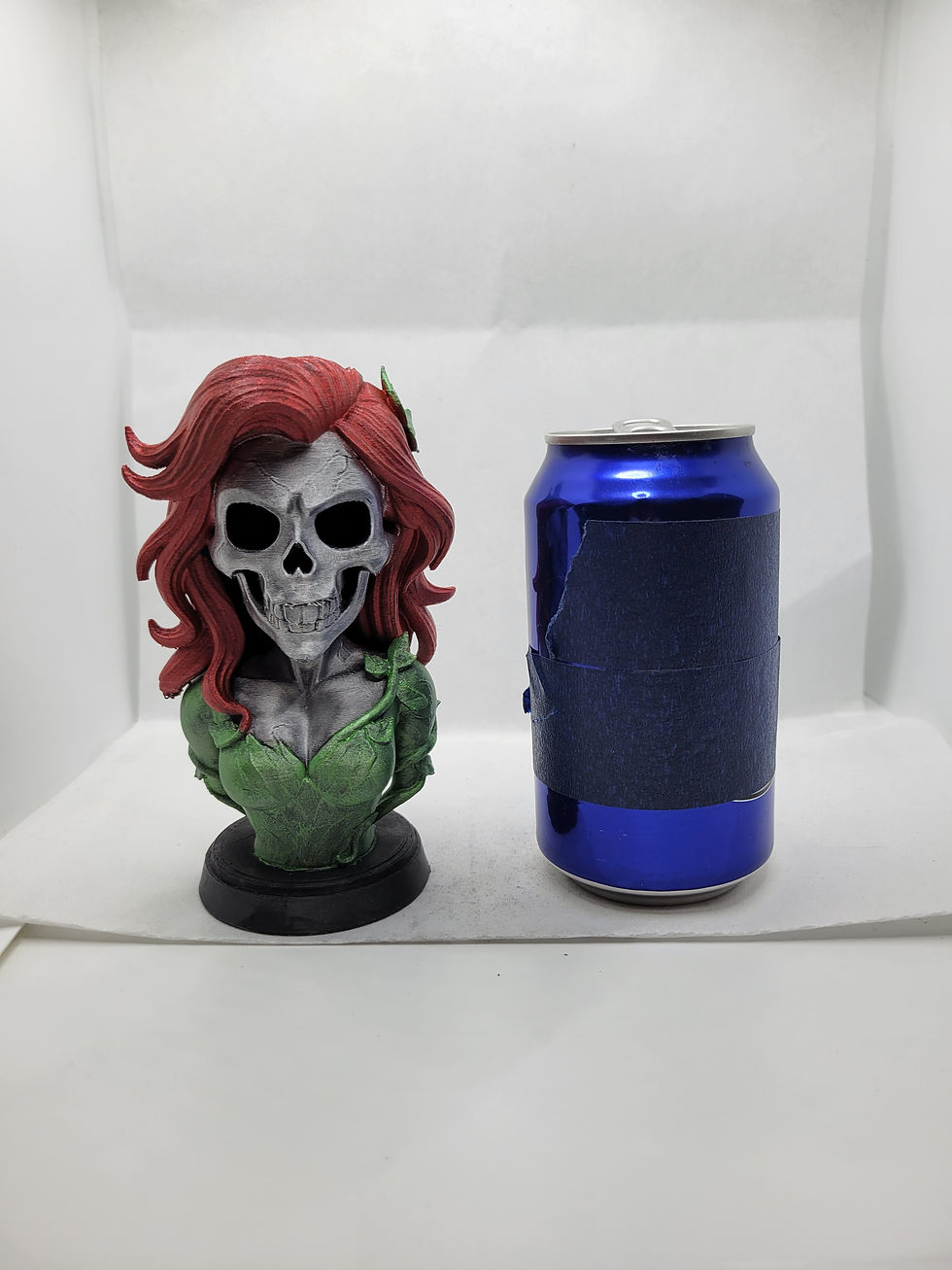 Thumbnail: Poison Ivy Undead Inspired Bust