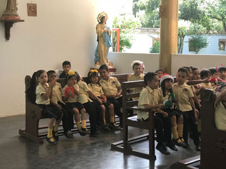 Novenas de Navidad en el Colegio María Montessori