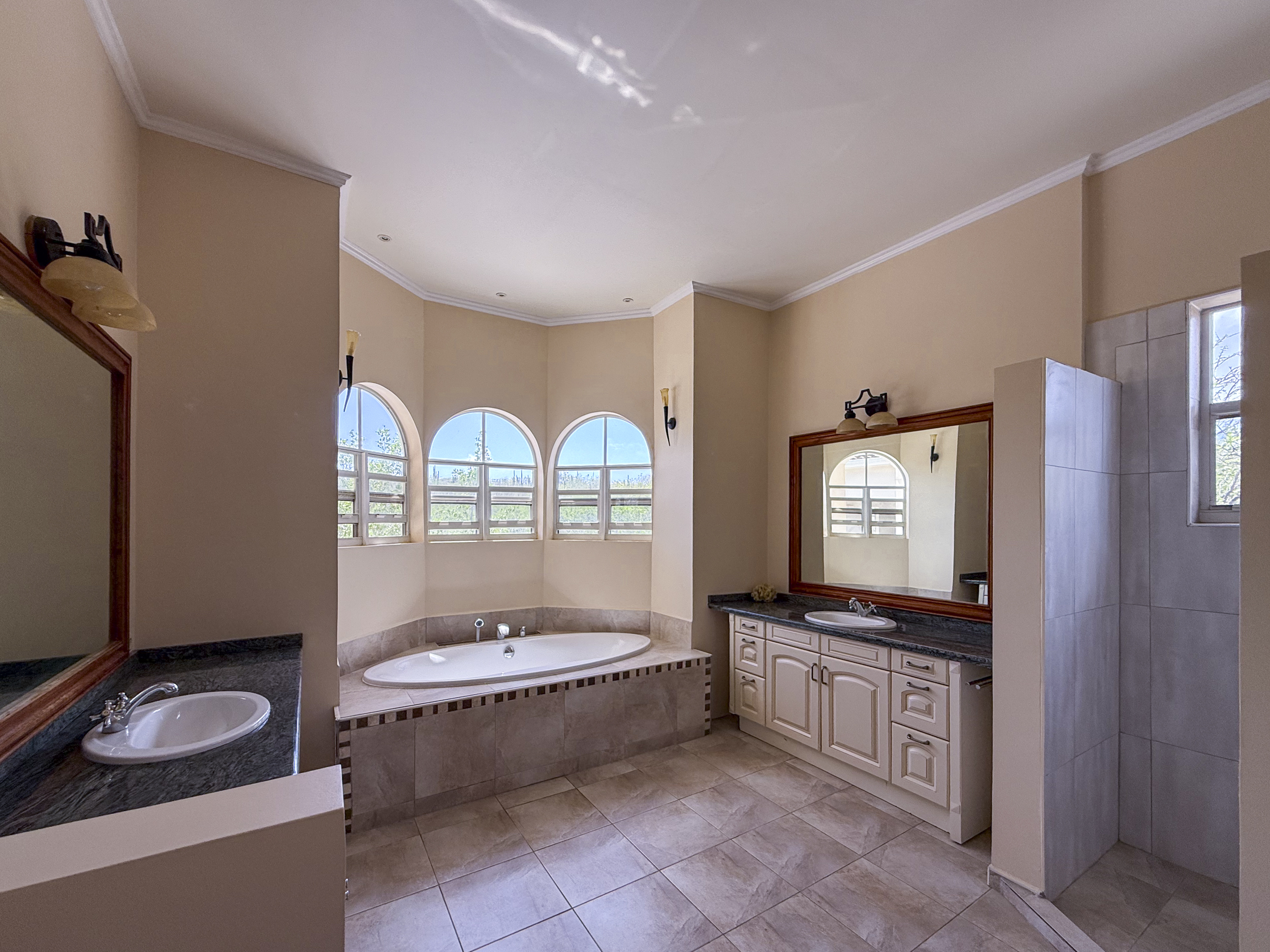 Villa in Coral Estate