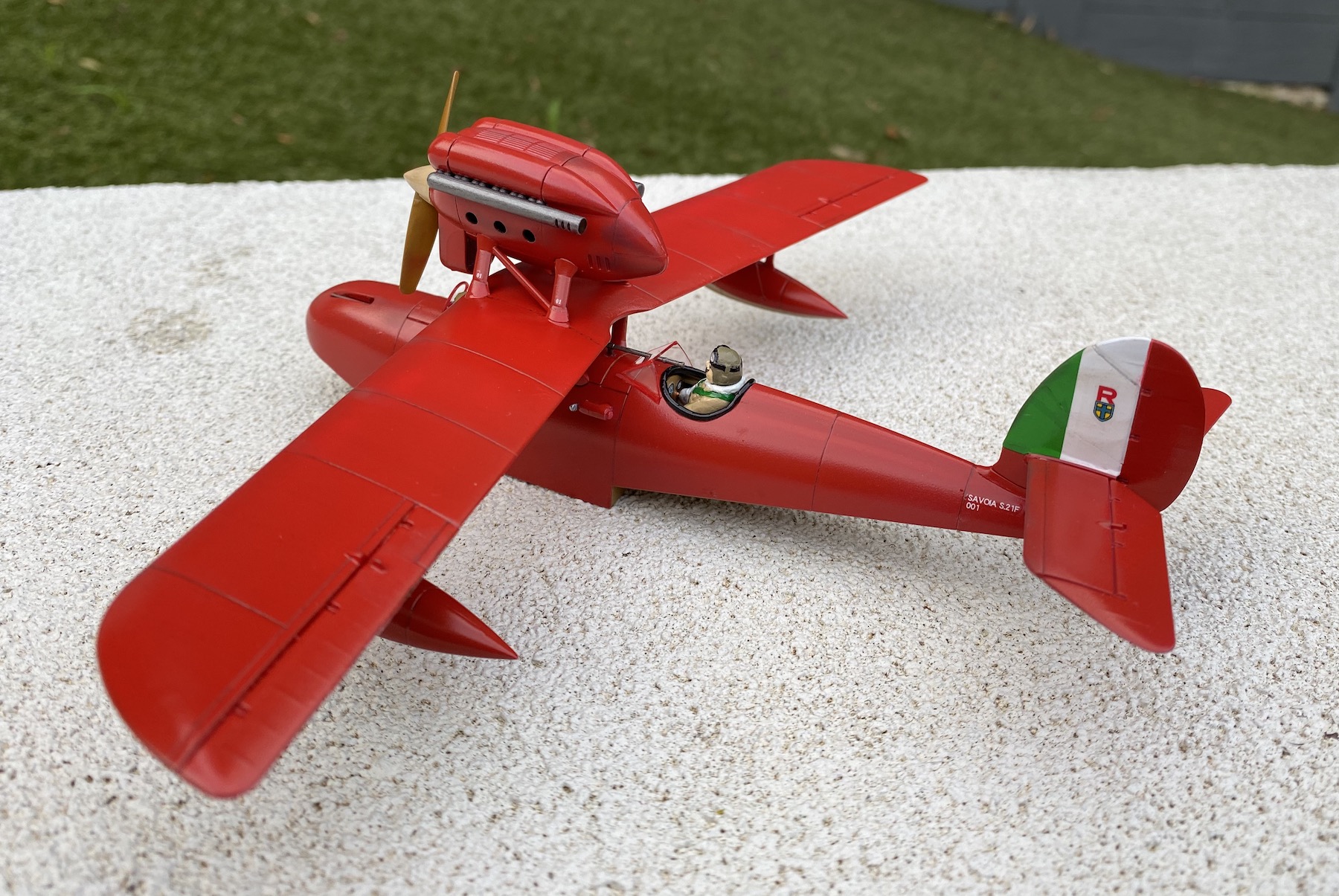 correct red spray paint for porco rosso plane correct red spray paint for porco rosso plane