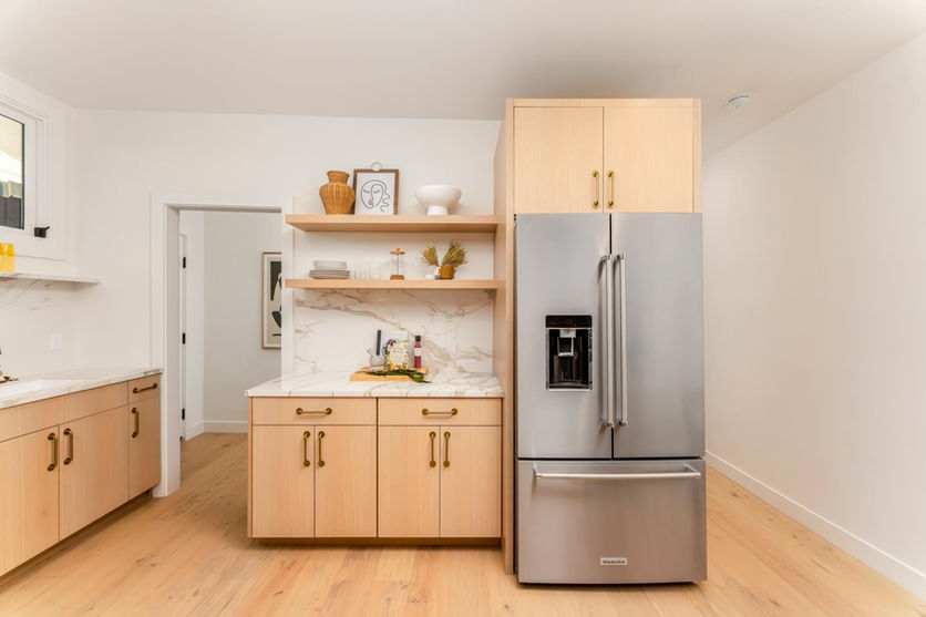 21-48-lft-kitchen-01- MLS.jpeg