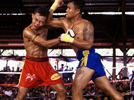 Coudes en Boxe Thaï ! 