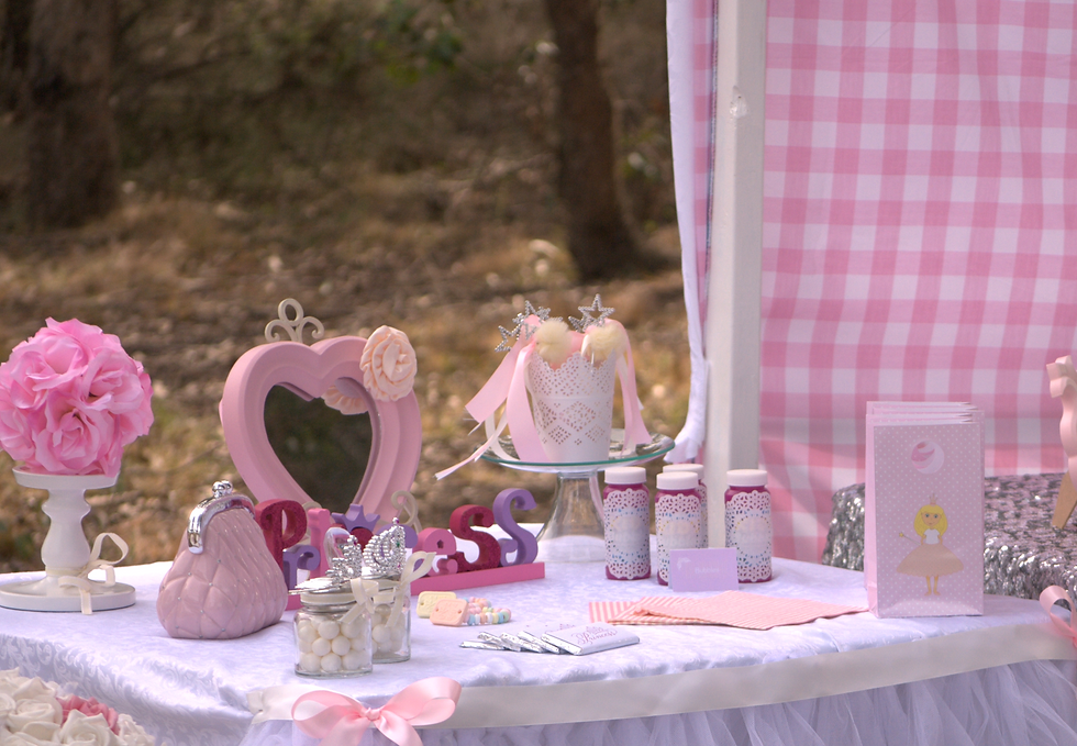 Princess Party accessorices table4-watermarked.png