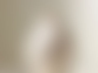 beige cracked vase