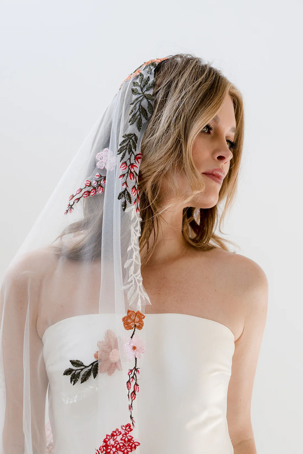 Thumbnail: Dahlia Veil - FW25-005