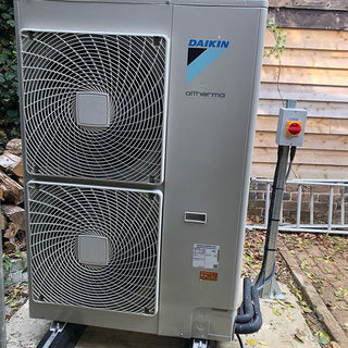 Low temp split 14kw Daikin Heatpump
