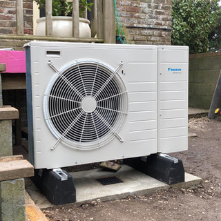 Daikin Air-Source Heatpump with large feet