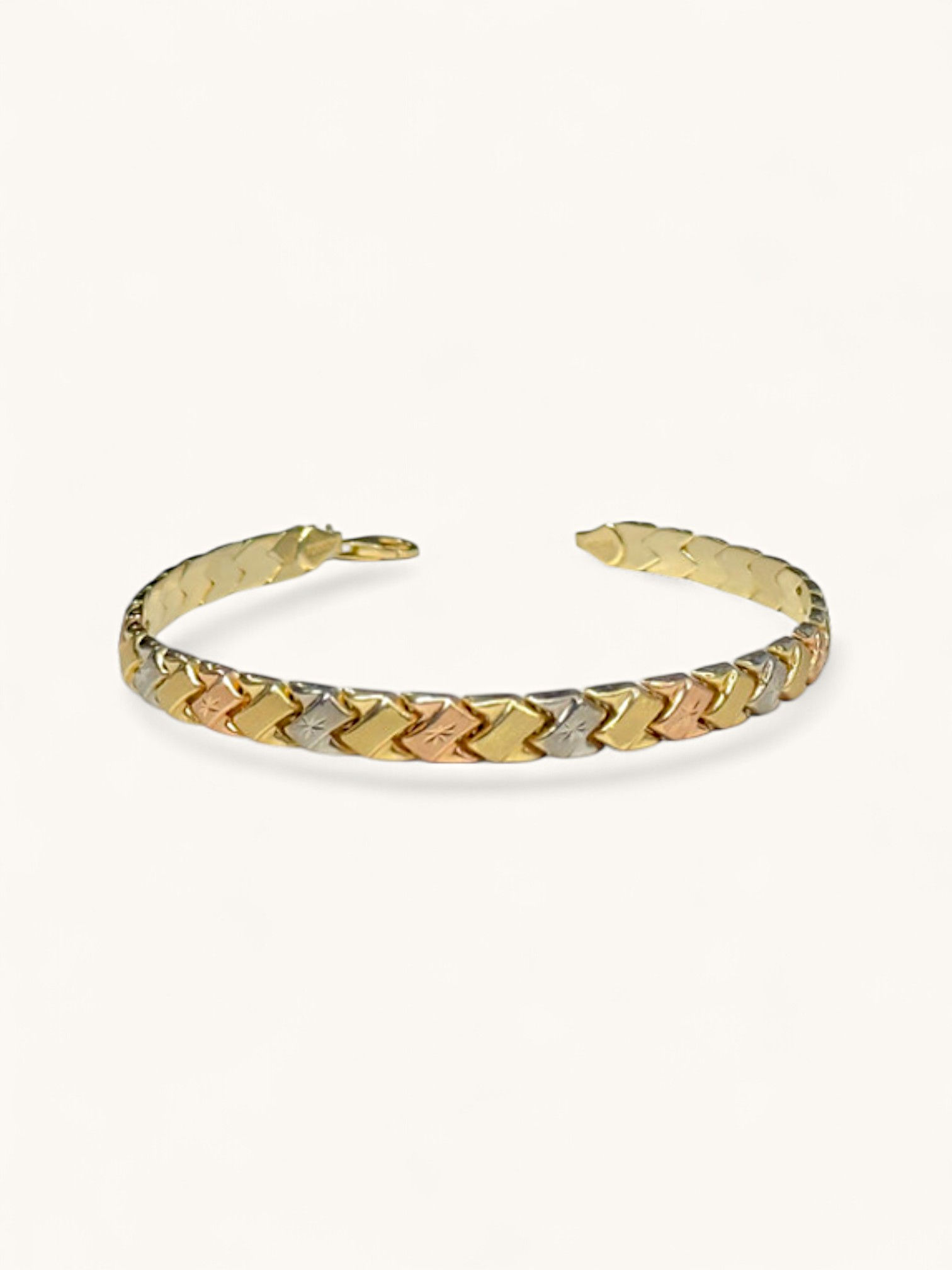 Twisted Braid Style 3 Tone Scalloped Bracelet