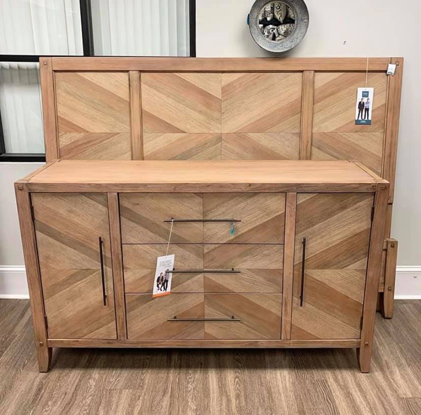 Levin Furniture Outlet Mount Pleasant Wydział