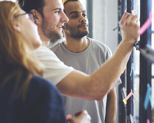 Séance de brainstorming en équipe