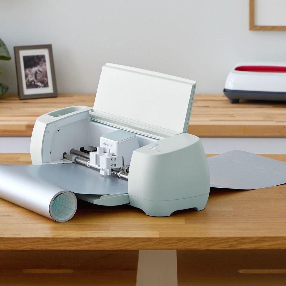 縮圖：Cricut Smart Vinyl™ Matte Metallic – Permanent Champagne (12 ft)