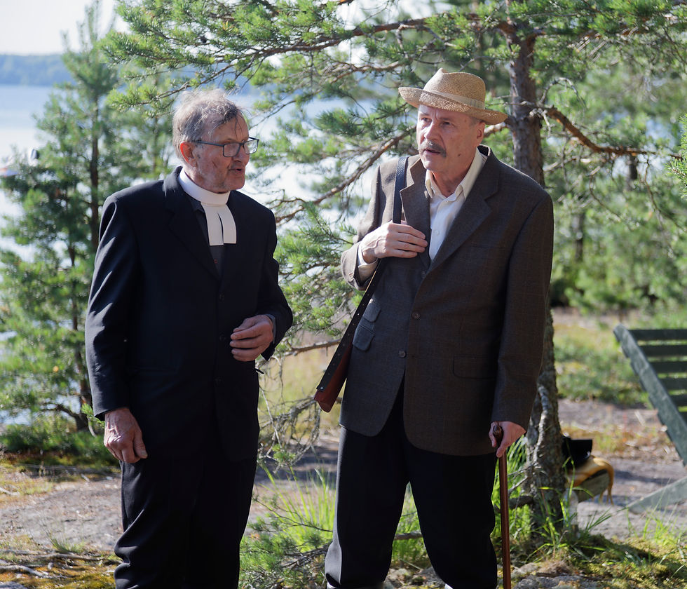 P. E. Svinhufvudin hahmo (oik) näytelmässä Siperiassa