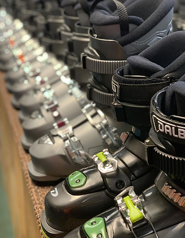 Ski Boots.png