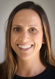 lisa headshot.jpg