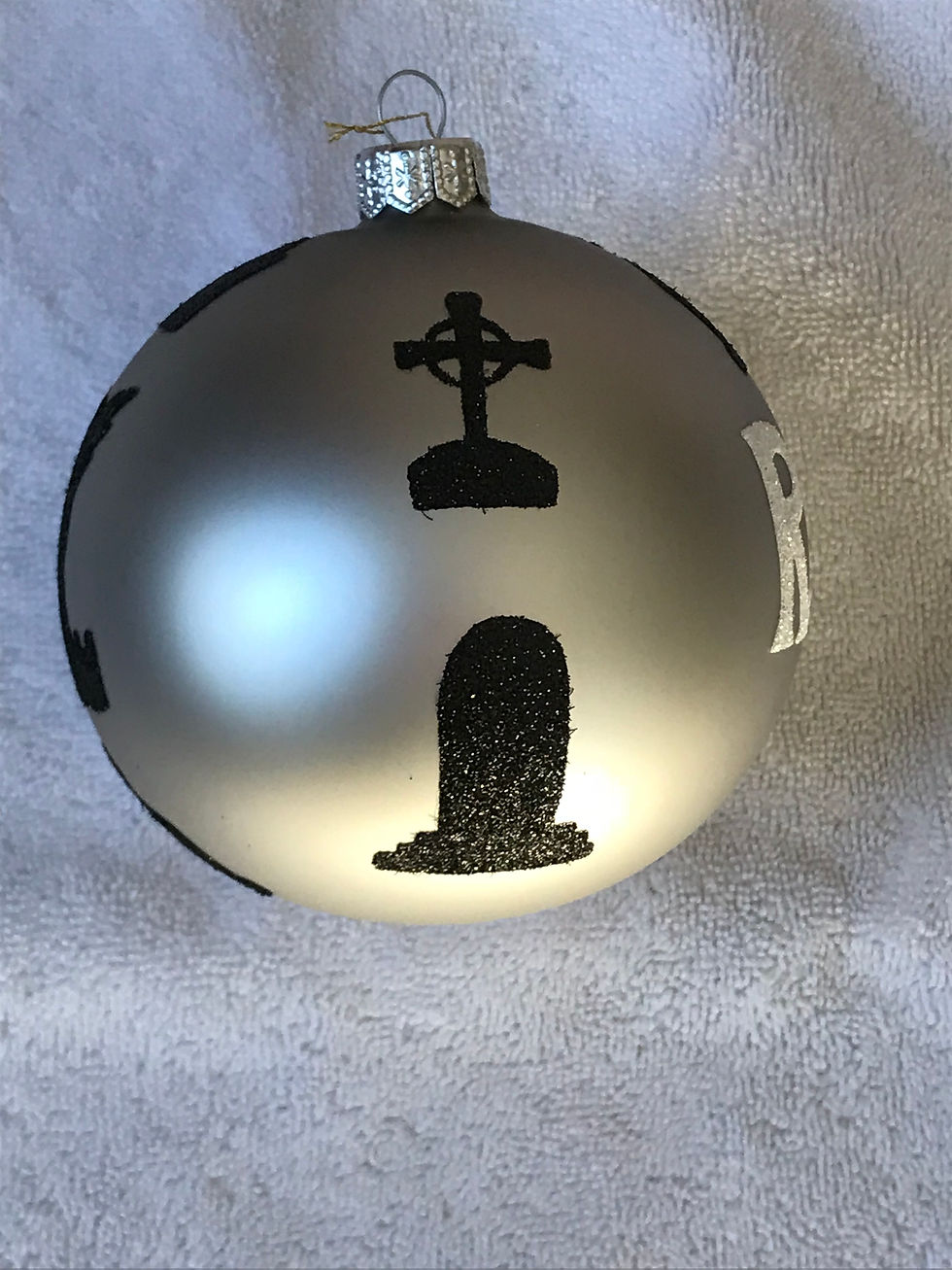 Thumbnail: #1884 - Thomas Glenn "Tombstones" Halloween Ball Ornament