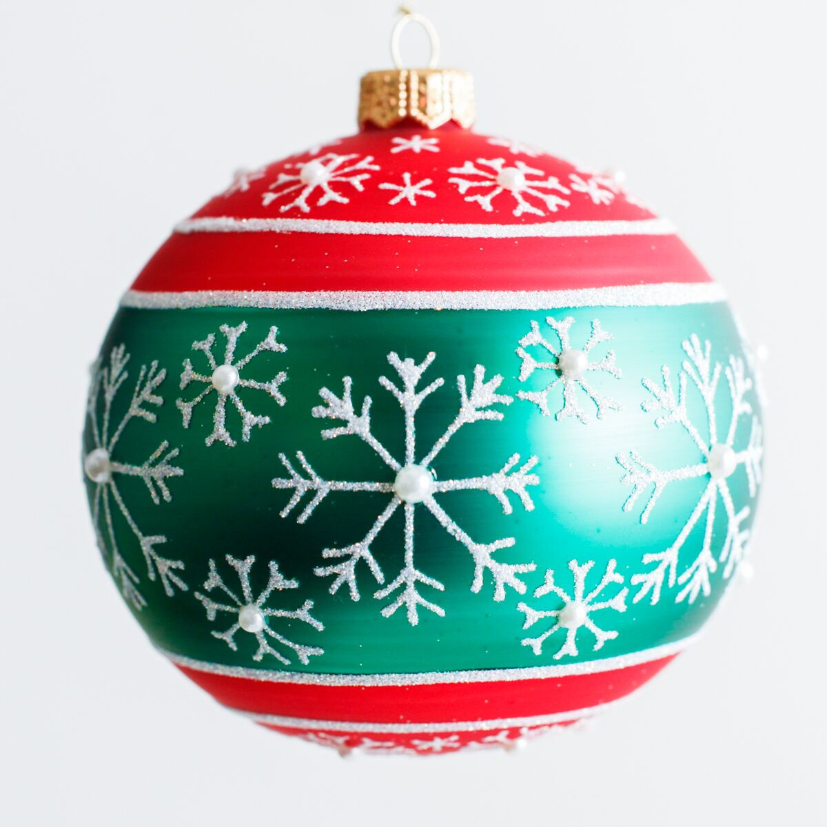 #1959 - Thomas Glenn "Snowfall Red and Green" Ball Ornament