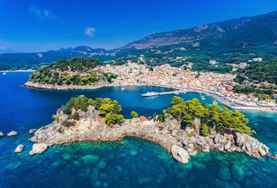 Which Greek Beach Experience Is Right for You? A Travel Advisor’s Guide to Choosing the Perfect Greek Island