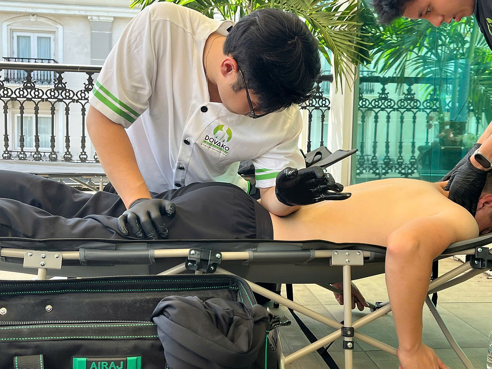 Giãn cơ thể thao đang trở thành phương pháp được nhiều người lựa chọn để chăm sóc và phục hồi cơ thể một cách hiệu quả.
