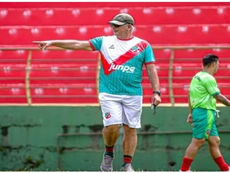 NOVO TREINADOR FAHEL JÚNIOR É O NOVO TÉCNICO DO BURRO DA CENTRAL